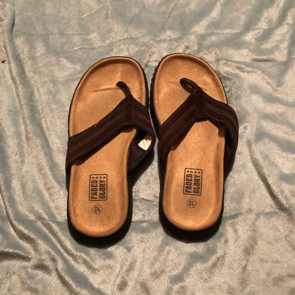 faded glory flip flops mens